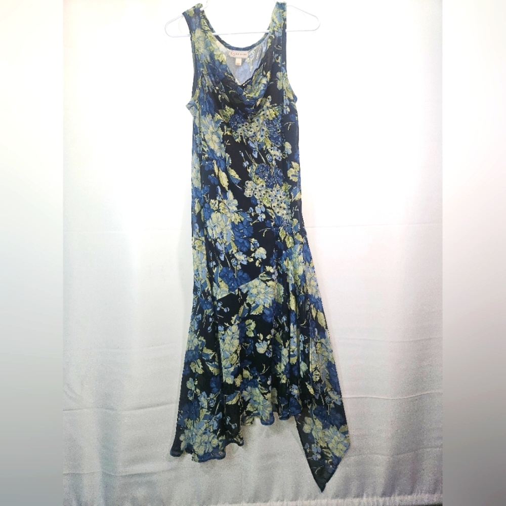 Est. 1962 Floral Sleeveless Asymmetrical Dress